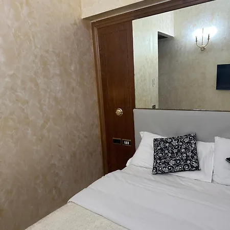 Casa de hóspedes Termini Sunlight House