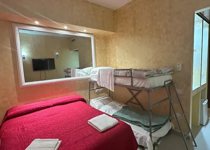 Termini Sunlight House ローマ