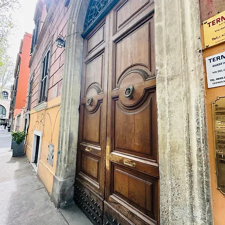 게스트하우스 Termini Sunlight House 2*